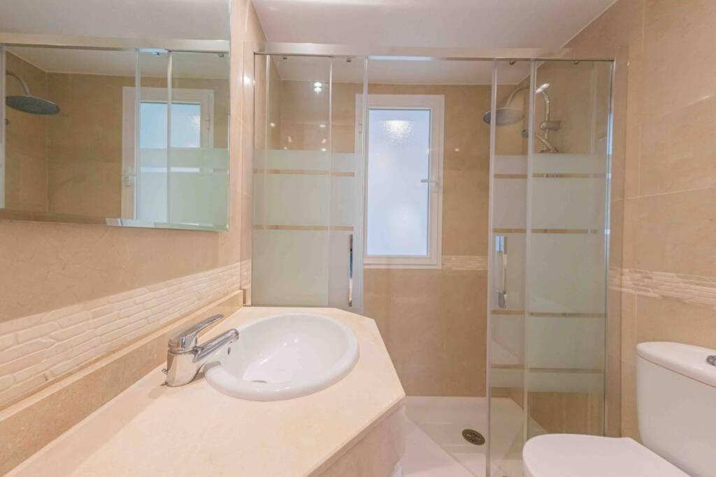 Terrazas De Banus / 2bed/ 2bath/wifi Apartment *